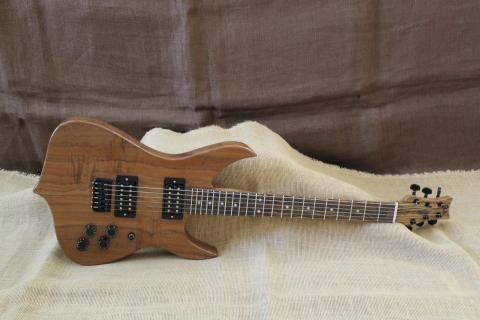 QA Guitars Koa Iyr model